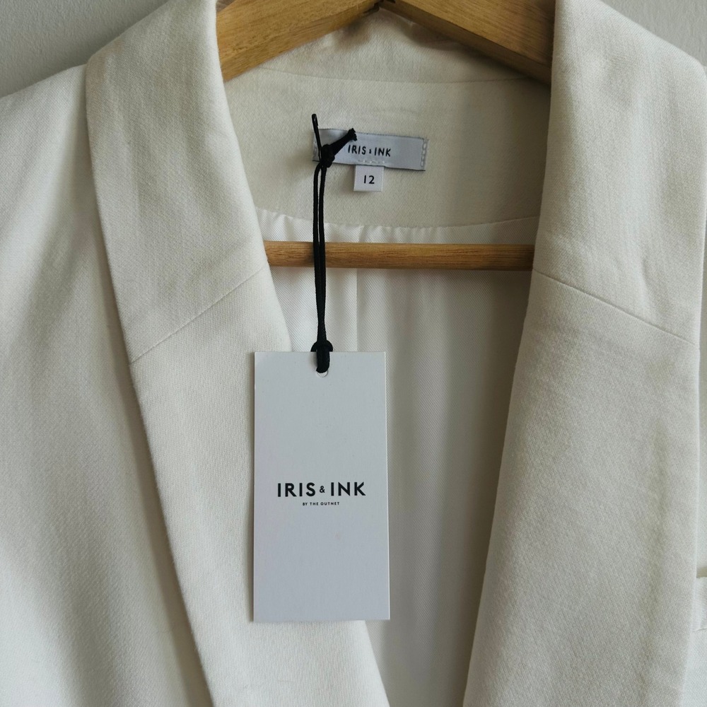 NWT IRIS & INK Giselle Double-Breasted Off White Organic Cotton Blazer – 12 - Picture 3 of 11
